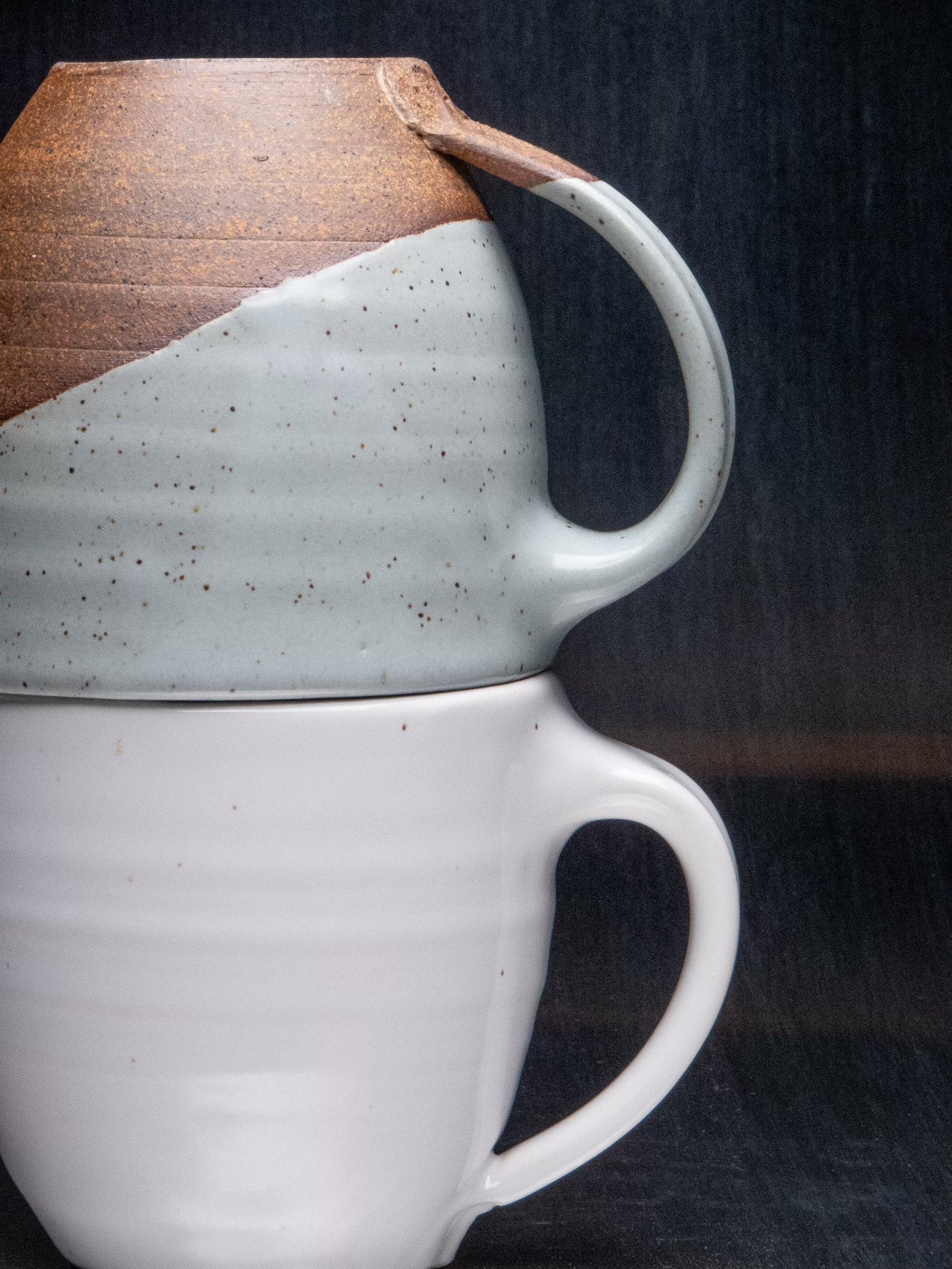 grace mug (dark clay/gray glaze)