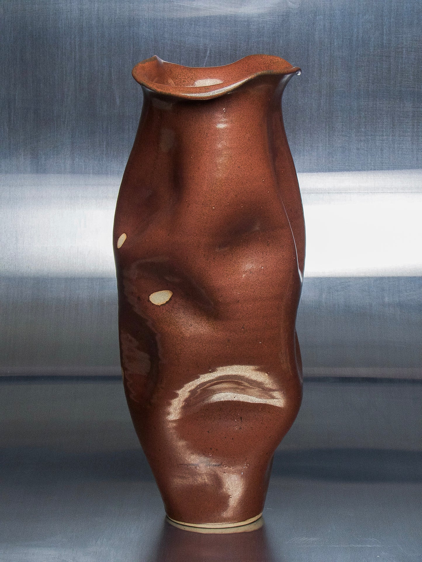 lump vase #001 (rust)